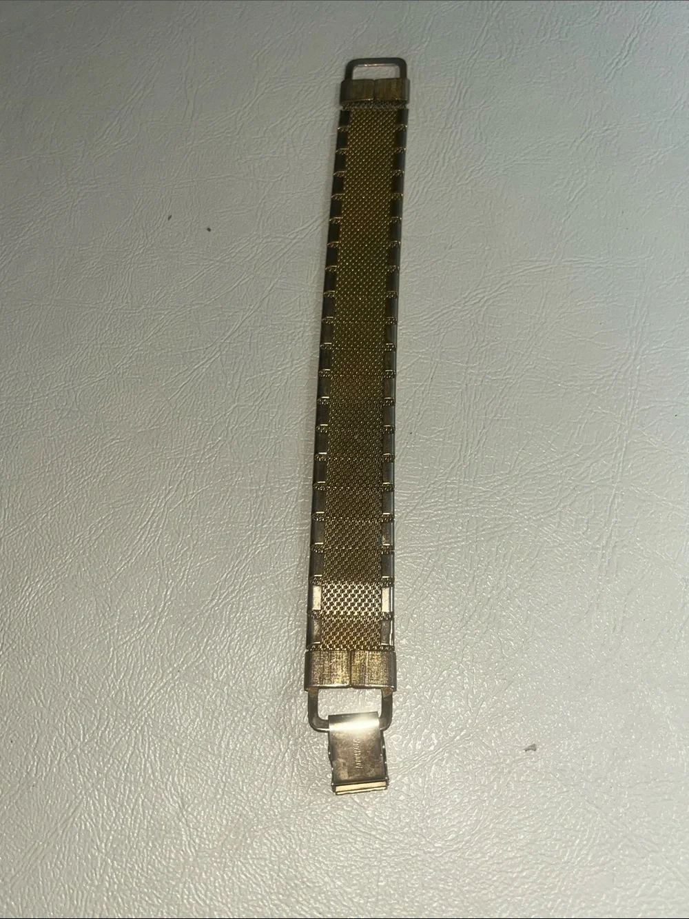 Sarah Coventry Gold-Tone Floral Mesh Bracelet with Clasp